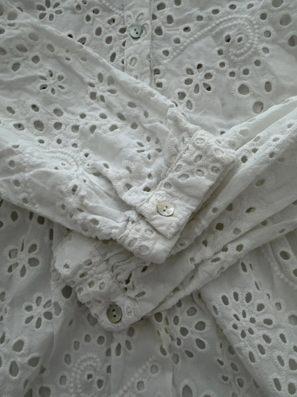 Zara White Floral Eyelet Button-Down Shirt - Picture 7 of 8